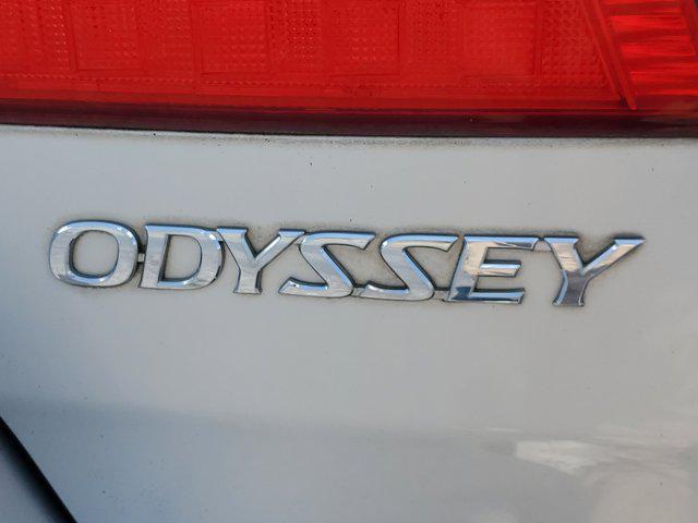 Photo of 2006 Silver Pearl Metallic Honda Odyssey
