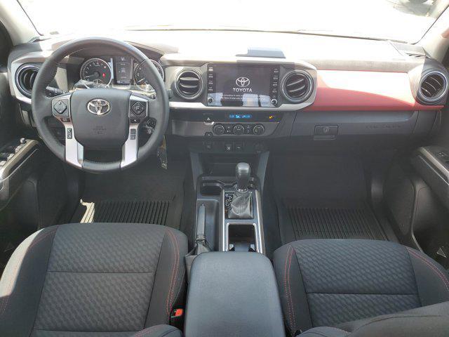 Photo of 2022 Super White Toyota Tacoma