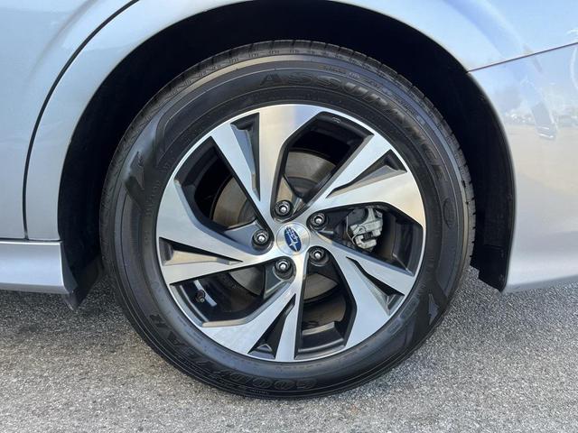 Photo of 2023 Ice Silver Metallic Subaru Legacy