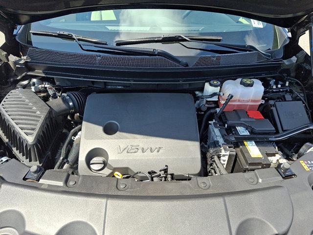 Photo of 2023 Mosaic Black Metallic Chevrolet Traverse