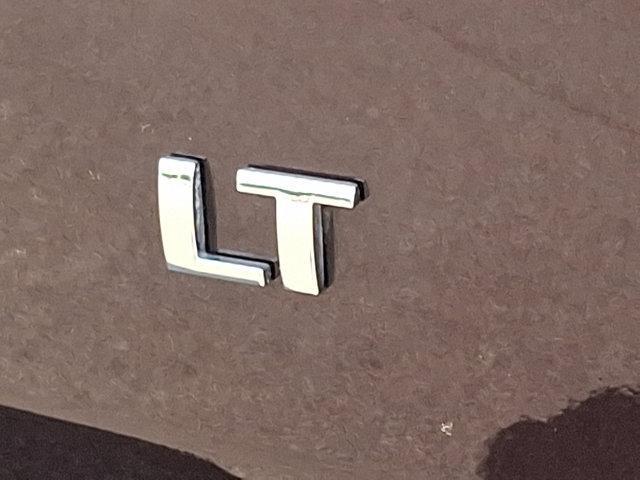 Photo of 2021 Black Cherry Metallic Chevrolet Traverse
