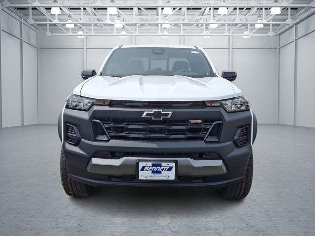 Photo of 2025 Summit White Chevrolet Colorado