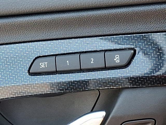 Photo of 2022 Summit White GMC Terrain