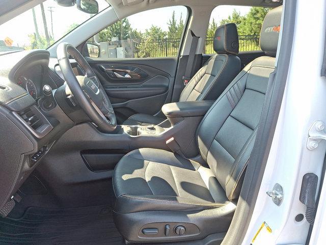 Photo of 2022 Summit White GMC Terrain