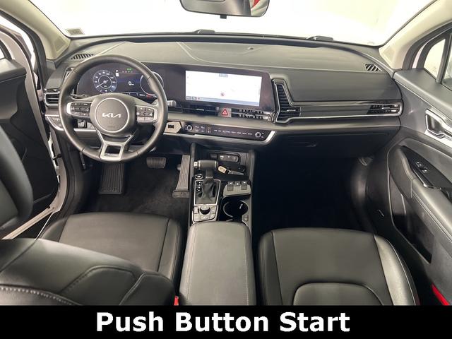 Photo of 2023 Glacial White Pearl Kia Sportage