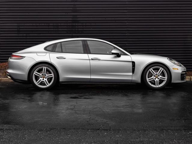 Photo of 2021 Dolomite Silver Metallic Porsche Panamera