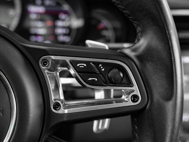Photo of 2019 Black Porsche 911