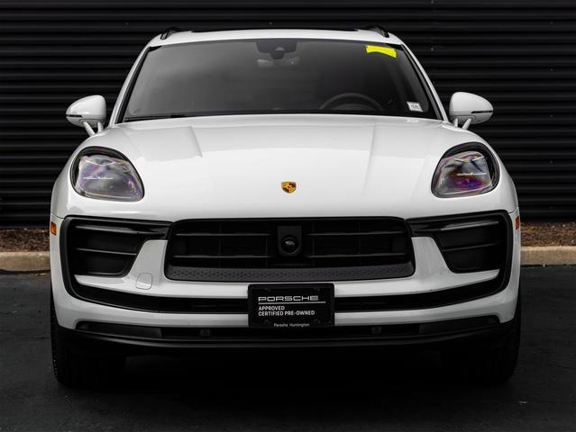 Photo of 2025 White Porsche Macan