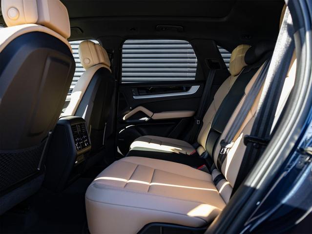 Photo of 2026 Blue Porsche Cayenne