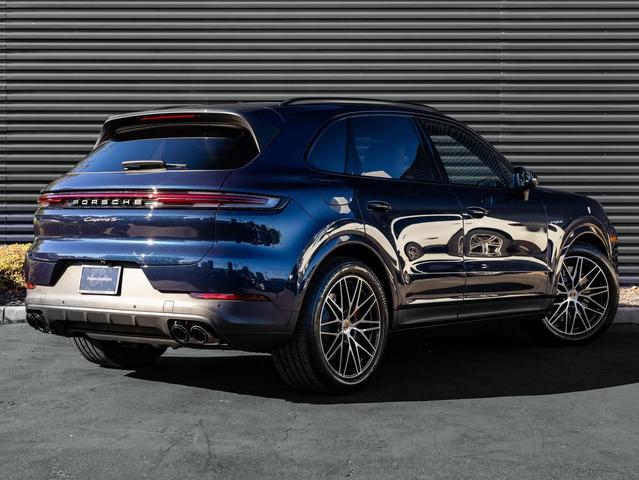 Photo of 2026 Blue Porsche Cayenne