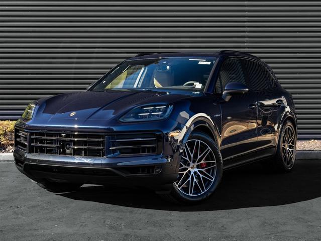 Photo of 2026 Blue Porsche Cayenne