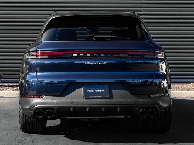 Photo of 2026 Blue Porsche Cayenne