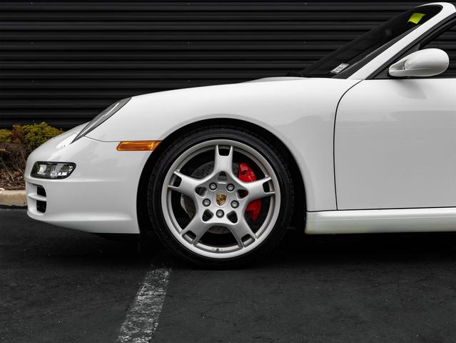 Photo of 2008 Carrara White Porsche 911