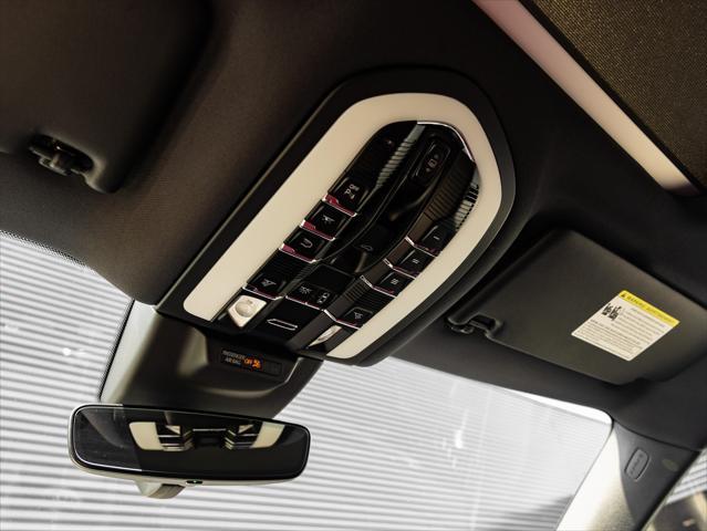 Photo of 2025 White Porsche Macan