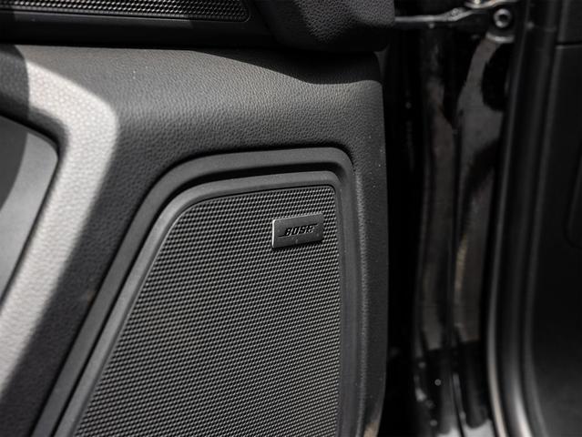 Photo of 2022 Black Porsche Macan
