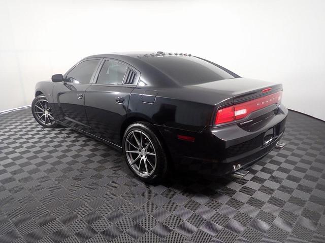 Photo of 2011 Brilliant Black Crystal Pearlcoat Dodge Charger