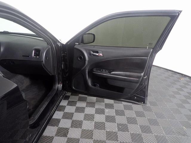 Photo of 2011 Brilliant Black Crystal Pearlcoat Dodge Charger