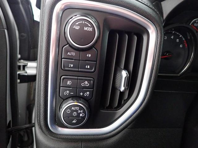 Photo of 2020 Silver Ice Metallic Chevrolet Silverado 1500