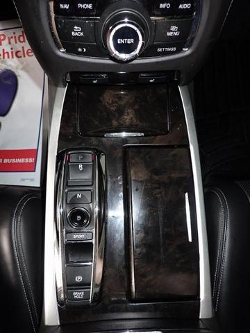 Photo of 2018 Platinum White Pearl Acura RLX