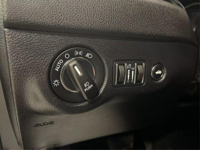 Photo of 2016 Silver Chrysler 300