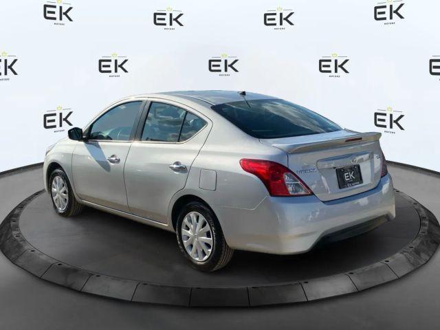 Photo of 2019 Silver Nissan Versa
