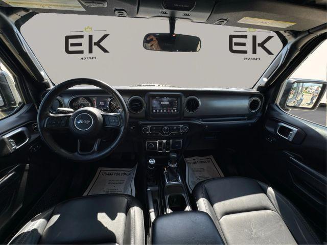 Photo of 2022 Gray Jeep Gladiator