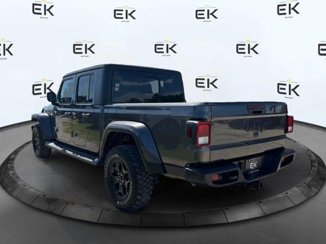Photo of 2022 Gray Jeep Gladiator