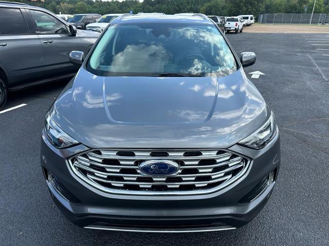 Photo of 2022 Gray Ford Edge