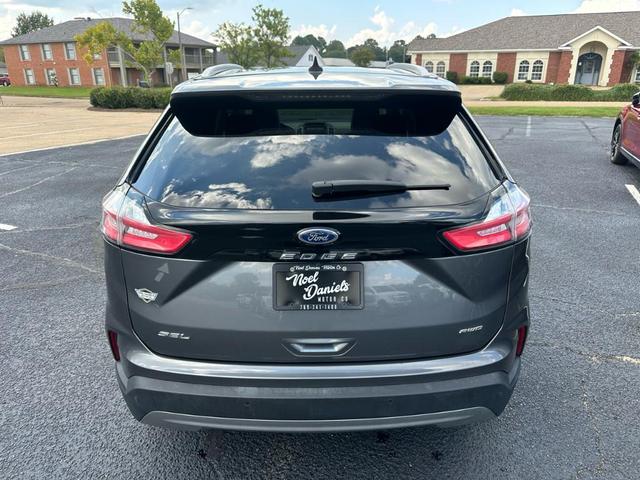 Photo of 2022 Gray Ford Edge