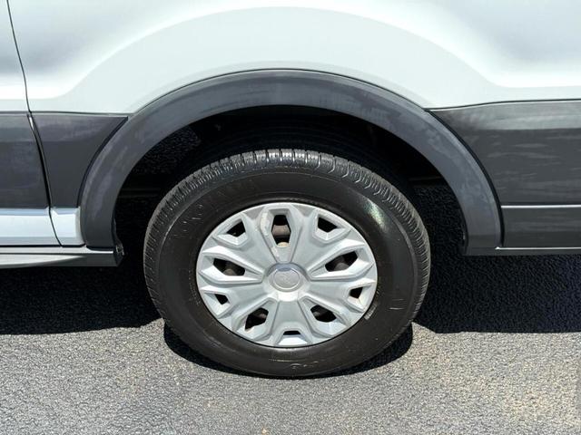 Photo of 2015 White Ford Transit-150