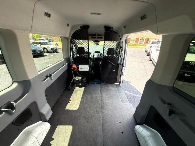 Photo of 2015 White Ford Transit-150