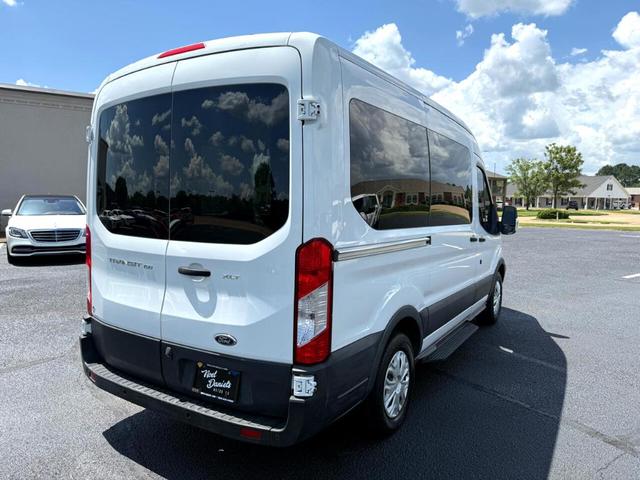 Photo of 2015 White Ford Transit-150