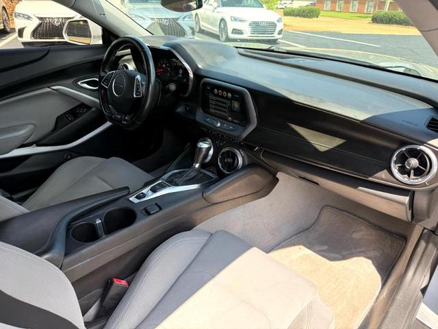Photo of 2018 Silver Chevrolet Camaro
