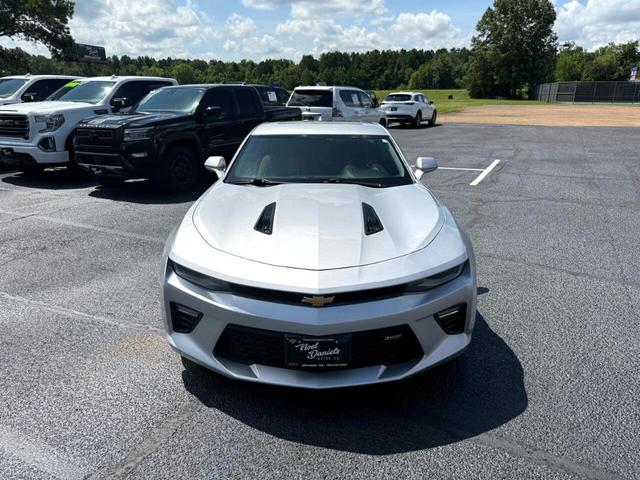 Photo of 2018 Silver Chevrolet Camaro