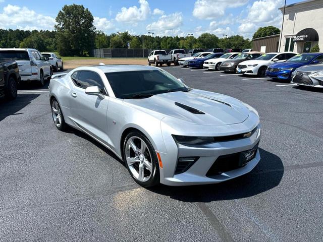 Photo of 2018 Silver Chevrolet Camaro