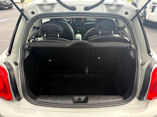 Photo of 2018 White MINI Hardtop