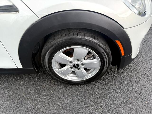 Photo of 2018 White MINI Hardtop