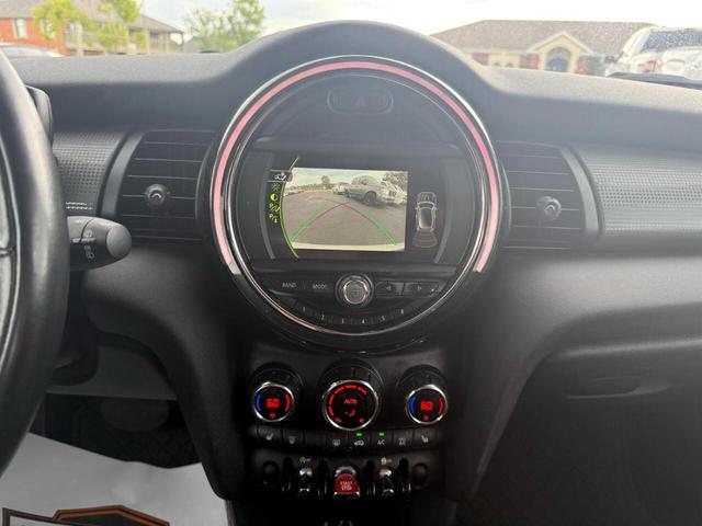 Photo of 2018 White MINI Hardtop