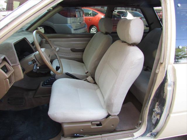 Photo of 1983 Beige Nissan Sentra