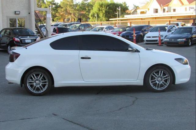 Photo of 2007 White Scion tC