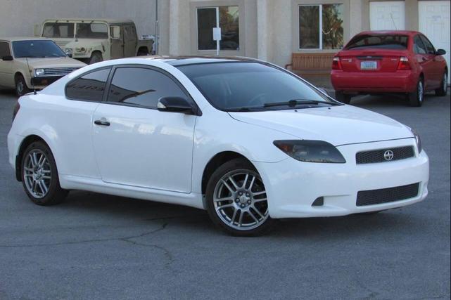 Photo of 2007 White Scion tC