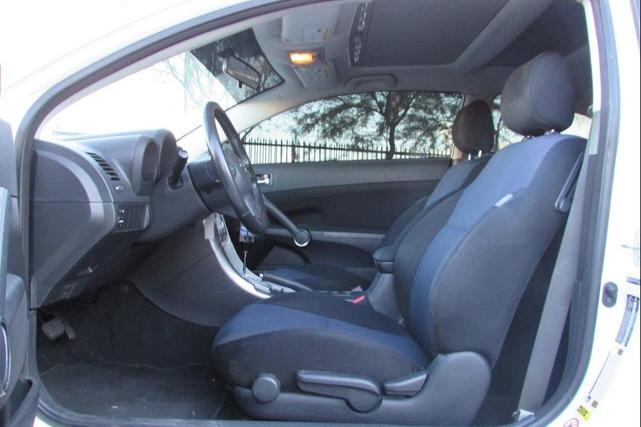 Photo of 2007 White Scion tC