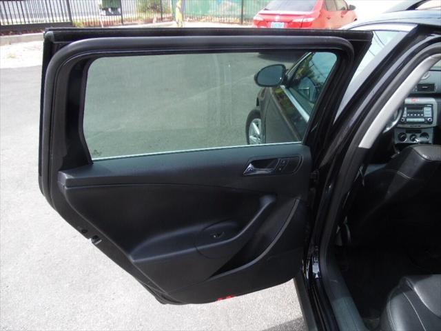 Photo of 2007 Black Volkswagen Passat