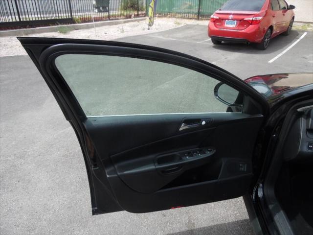 Photo of 2007 Black Volkswagen Passat
