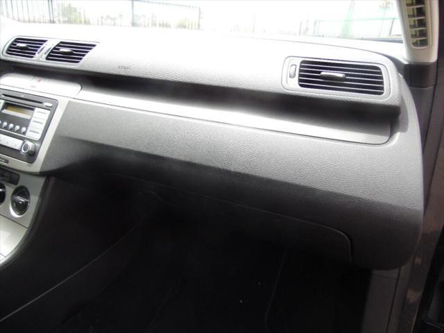 Photo of 2007 Black Volkswagen Passat