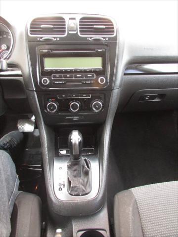 Photo of 2011 Gray Volkswagen Jetta SportWagen