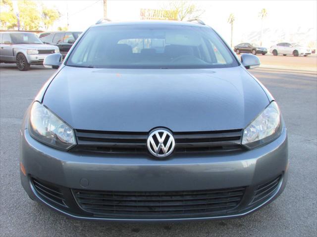 Photo of 2011 Gray Volkswagen Jetta SportWagen
