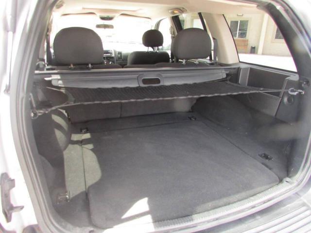 Photo of 2004 Silver Jeep Grand Cherokee