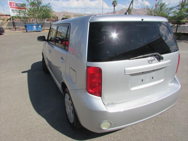 Photo of 2009 Silver Scion xB