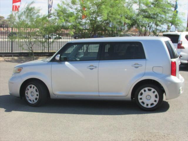 Photo of 2009 Silver Scion xB